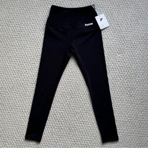 NWT Forme Posture Correcting Black Leggings size Small